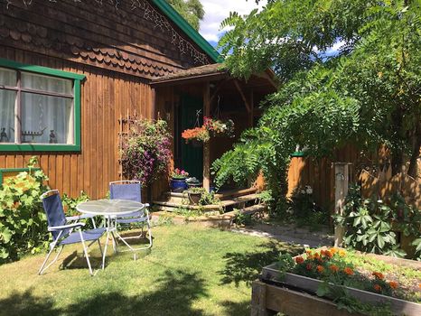 Lillooet Apartments and Condos For Rent cozycozy