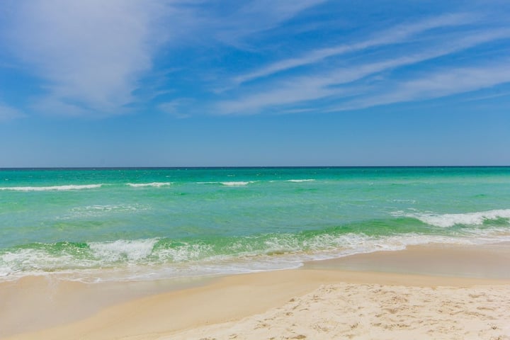 3 Br Condo Steps From Beach With All The Amenities - Destin