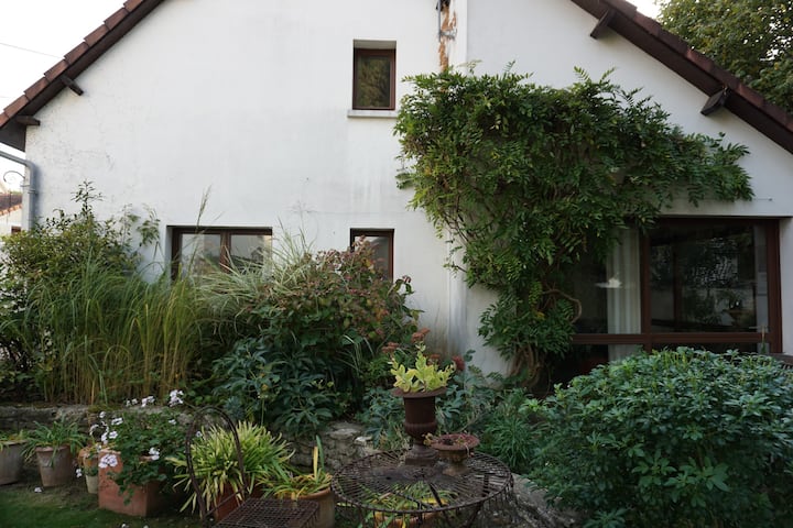 Une maison dans la verdure - Mantes-la-Jolie