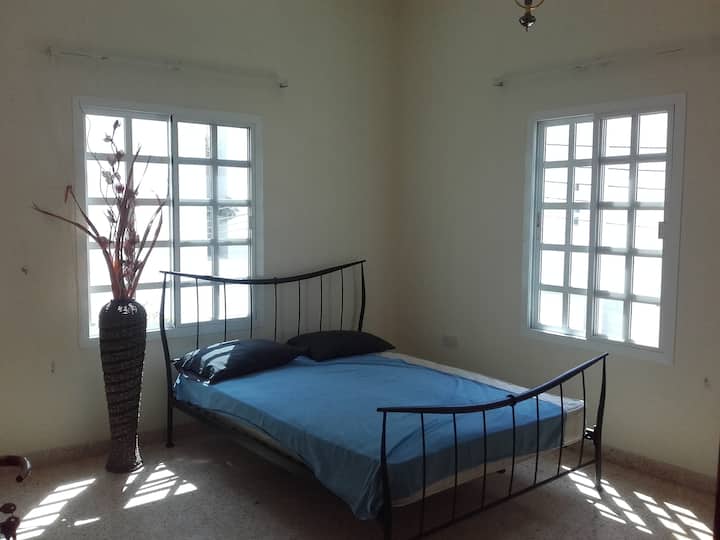 Nice room in villa close to the Azaiba Beach - Mascate