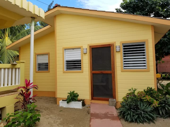 Ka's Beach House, Hopkins - Belize