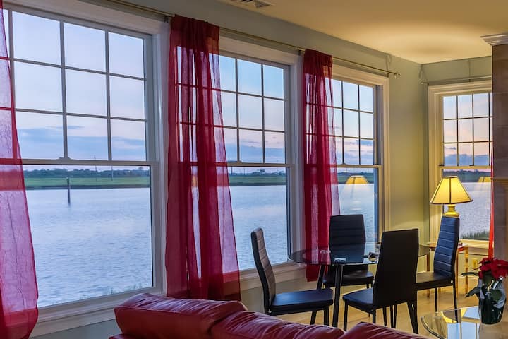 Luxurious Waterfront Modern Style Home! Sleeps 16! - Atlantic City, NJ