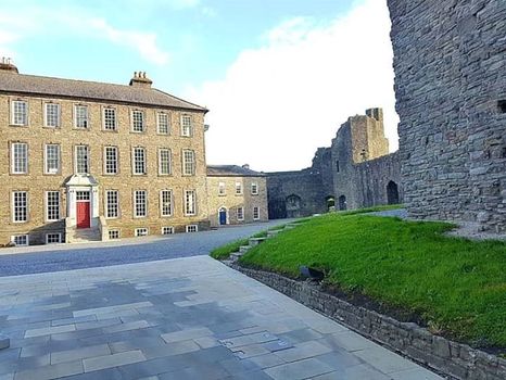 Roscrea Bed and Breakfasts at the Best Price cozycozy