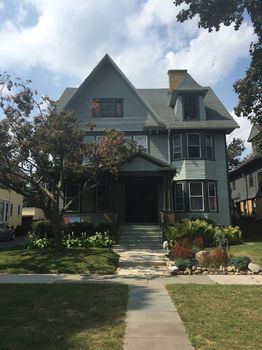 706 Rochester, NY Short Term and Weekly Rentals cozycozy