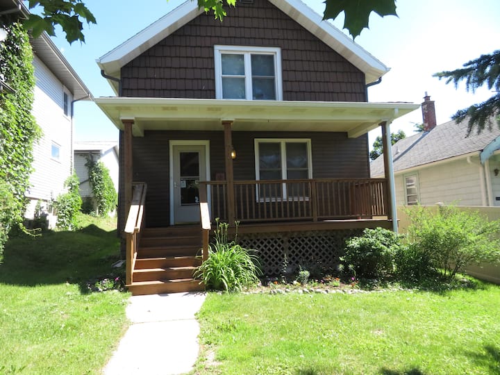 The Most Centrally Located Rental In Duluth! - Duluth, MN