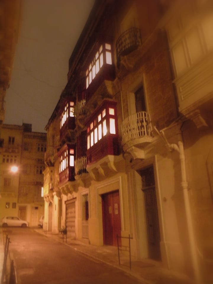 Residence Rouge™ 1  Floriana Valletta. - Malte