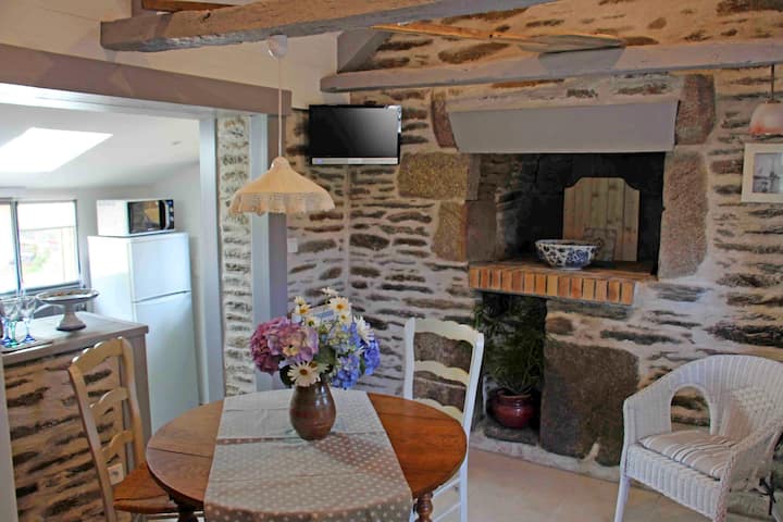 Maison traditionnelle dans une Auberge bretonne - Plougonvelin