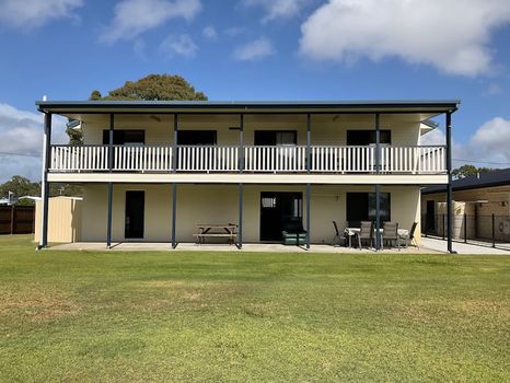 Woodgate Apartments and Condos For Rent cozycozy