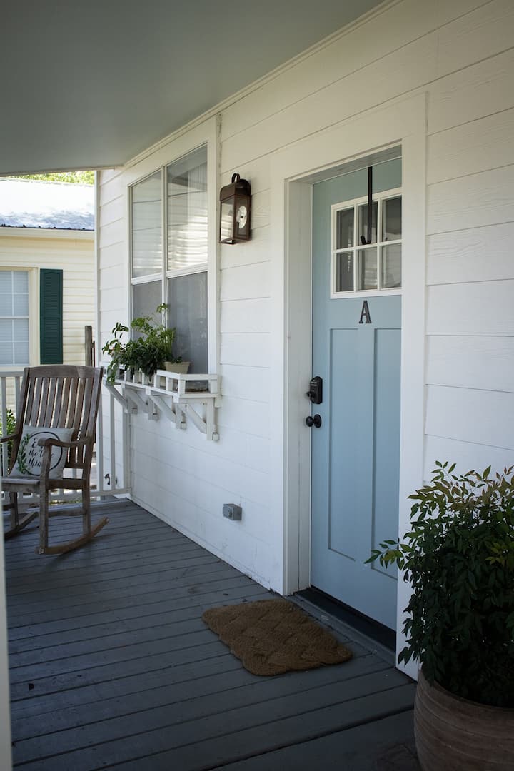 Live Oak Cottage - best location in Ocean Springs! - Biloxi