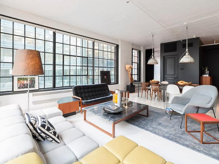 Huge/cool/chic/ Loft /Old City - Montreal