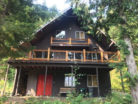 Keechelus Lake, Snoqualmie Pass airbnb, hotels and vacation rentals