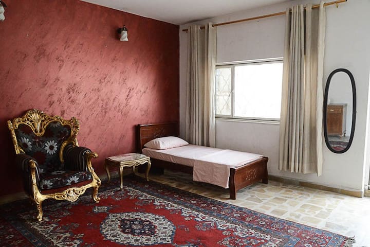 Room in lovely house in the center of Baghdad - Baghdad