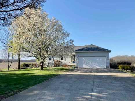 Harrisburg, IL Vacation Rentals and Airbnb cozycozy