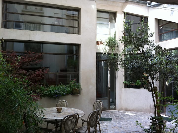 Maison De 130 M2 à Montmartre - Paris
