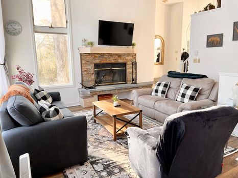 Split Rock Resort, Lake Harmony airbnb, hotels and vacation rentals