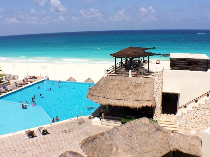 Luxury Beachfront Suite W Terrace  In Hotel Zone! - Cancún