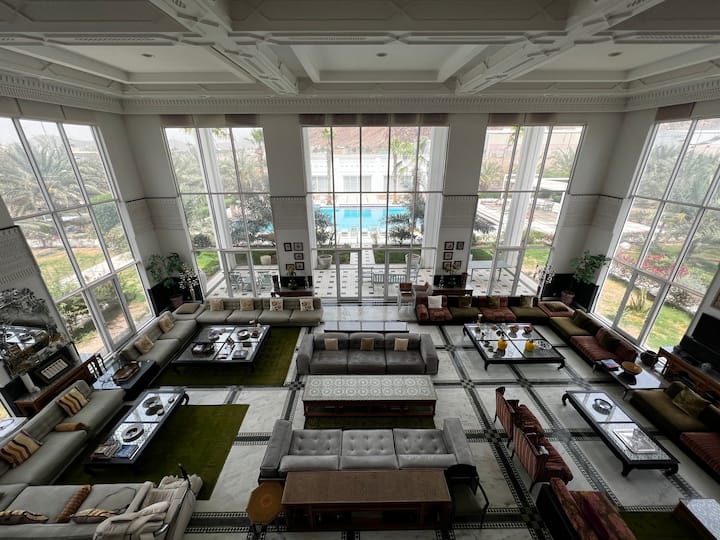 Luxury 7-suites villa with Pool, viewing MountUhud - Medina (Saudi Arabia)