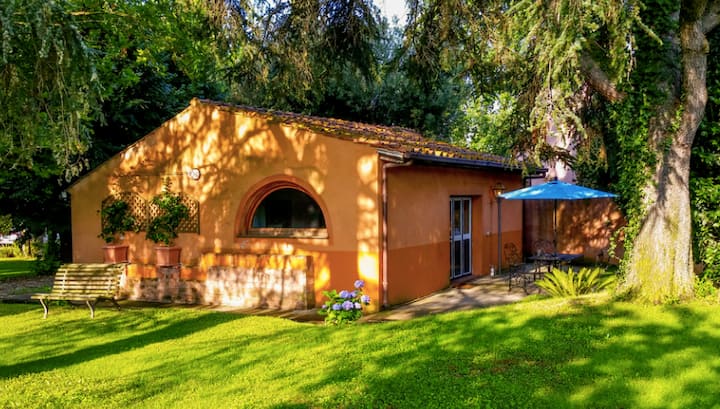 Cozy Cottage, Pool, Historic Gardens - Roma