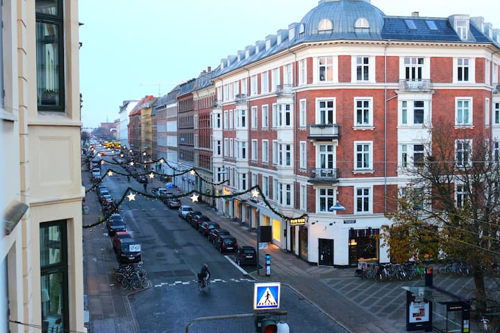 In the middle of Østerbro`s culinary street - Copenhague