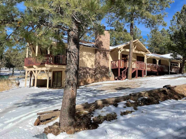 Big, Secluded & Close To The Village. A/c - Ruidoso, NM