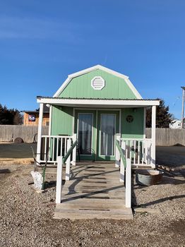 Wilson Lake, KS All Lodging & COZYCOZY