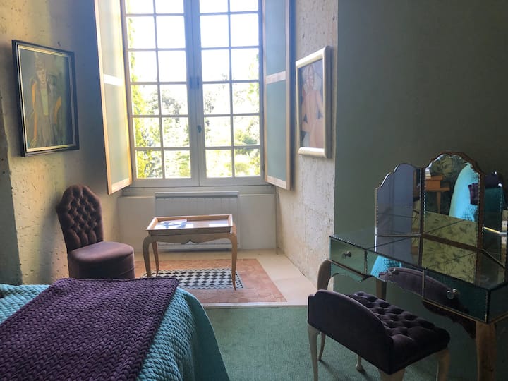 Chambres dans petit chateau en ville - Angoulême
