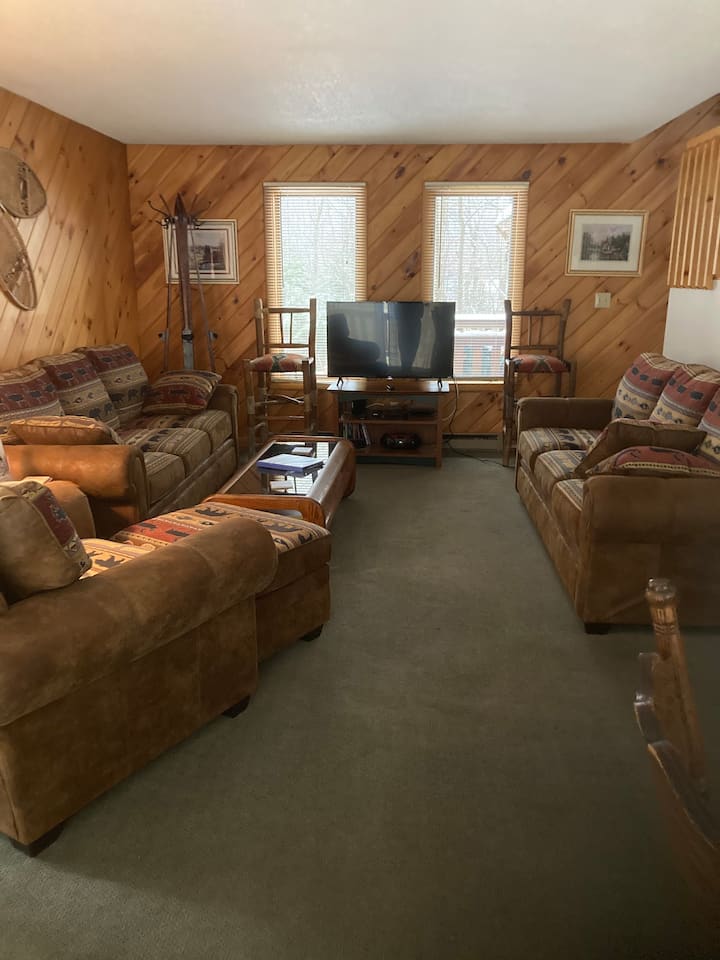 Lovely Chimneyhill Chalet, (Reduced: 7 Night Rate) - Vermont