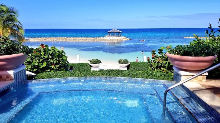 Paradise Haven By The Sea. - Montego Bay