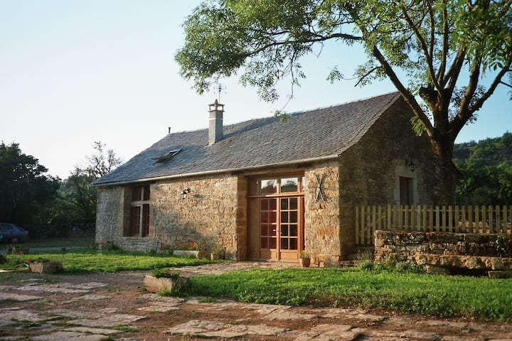 Gîte De Charme Avec Vue Sur Château - Aveyron