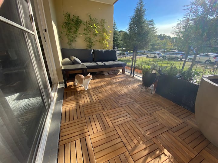 Close to Parliament, clean, tidy private room - Canberra