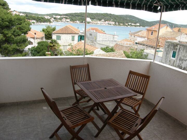 Beautiful apartment for two - Tisno