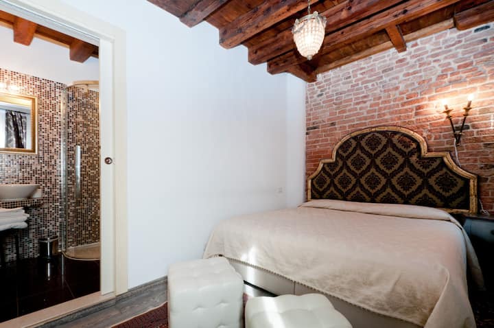 Romantic Rubino Room Whit Private Bathroom - Venice