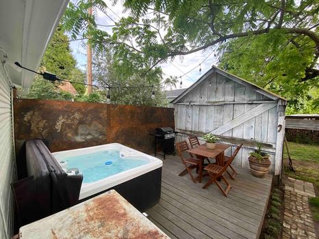 Hood River Cabins Best prices on Cozycozy