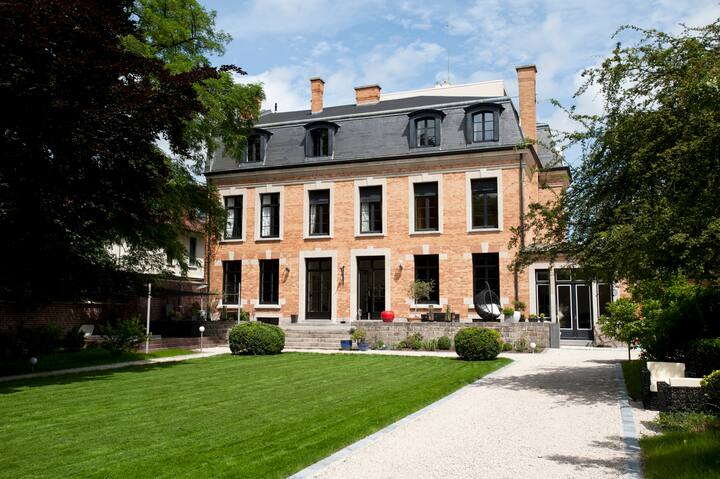 Villa d'exception avec parc proche Lille - Tourcoing
