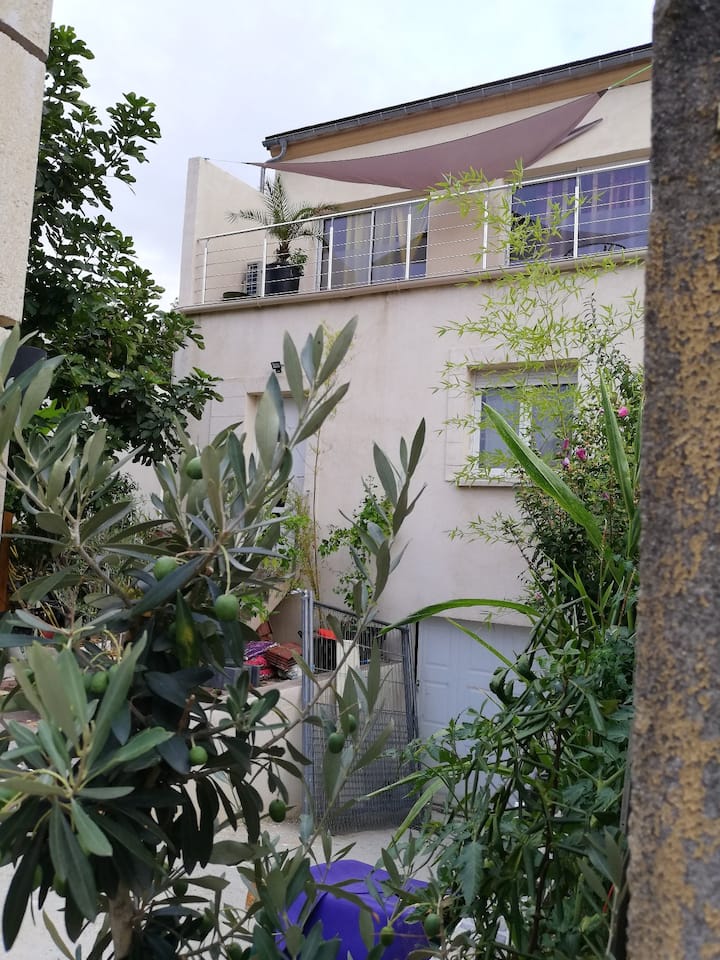 Appartement ZEN avec sa terrasse - Villejuif