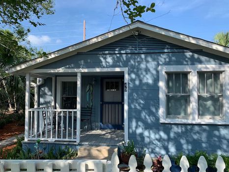 Apalachicola Vacation Rentals and Airbnb cozycozy