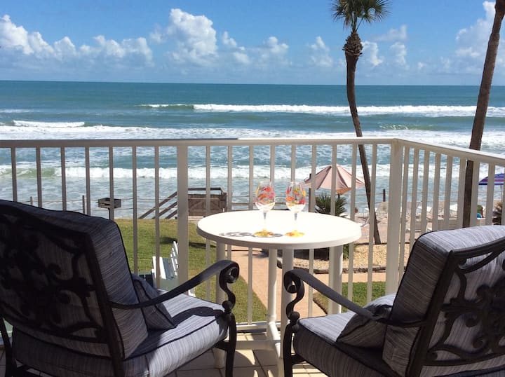 Ocean Front, Home away from Home - New Smyrna Beach