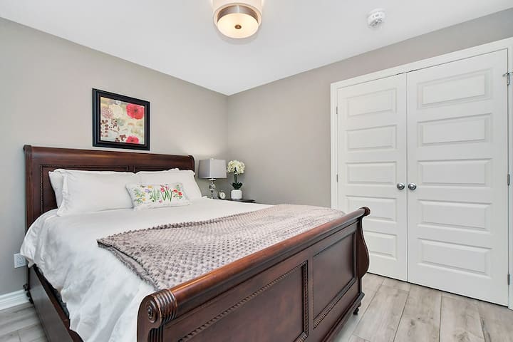 1br Close to Parliament Hill with High-Speed Wifi - Ottawa