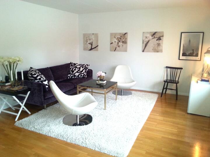 Convenient and charming house for U - Täby