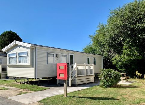 Selsey Villas and Holiday homes Best Deals on cozycozy