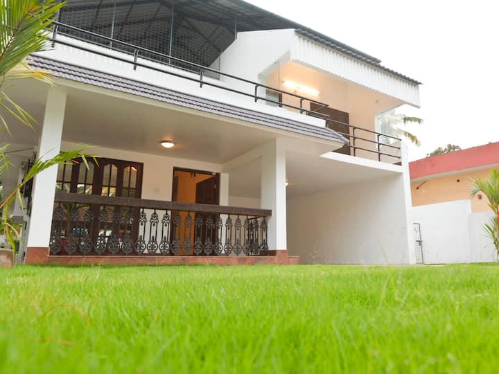 Riviera Residence Entire Villa - Kottayam