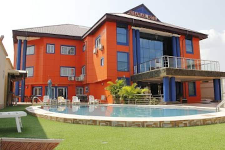 Beautiful and Relaxing Downtown Hotel - Kumasi