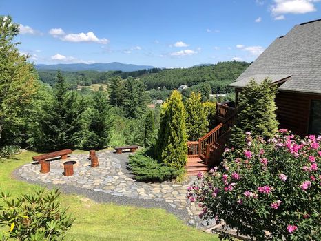 Fleetwood, NC Vacation Rentals and Airbnb cozycozy