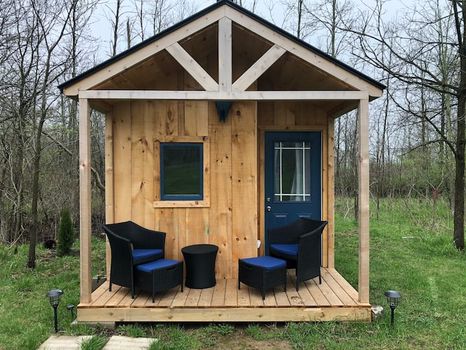 St. Cabins Best prices on cozycozy