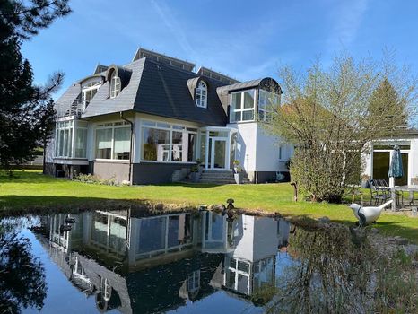 8731 Berlin Short Term and Weekly Rentals cozycozy