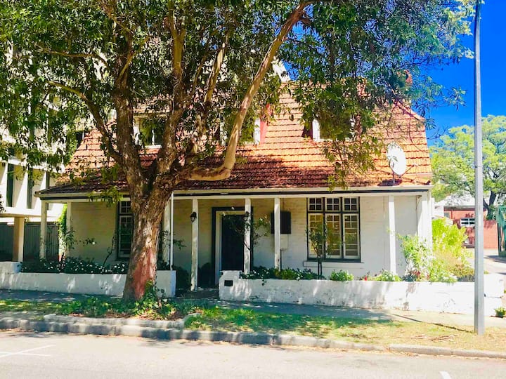 Gorgeous Federation Style Home In West Perth House With Wifi & Free Parking - Perth
