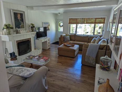 Nakusp Apartments and Condos For Rent cozycozy