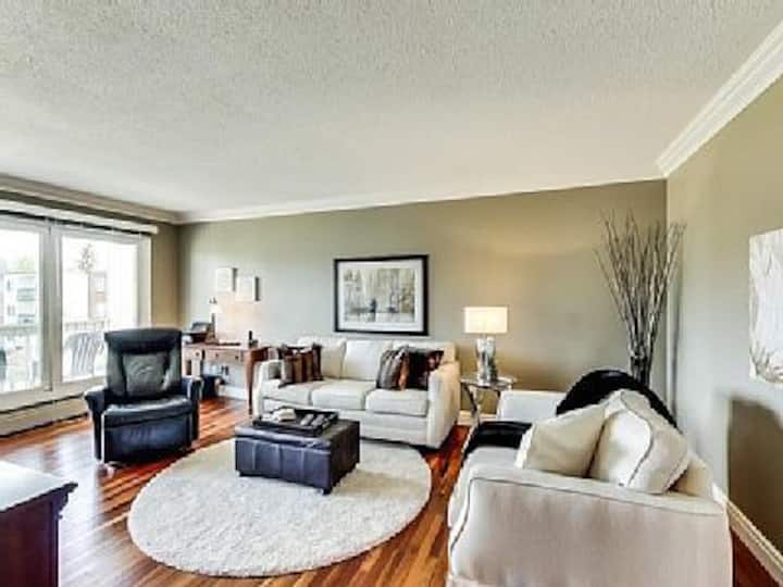 Close To Southgate, Hospitals And West Edm Mall - Edmonton
