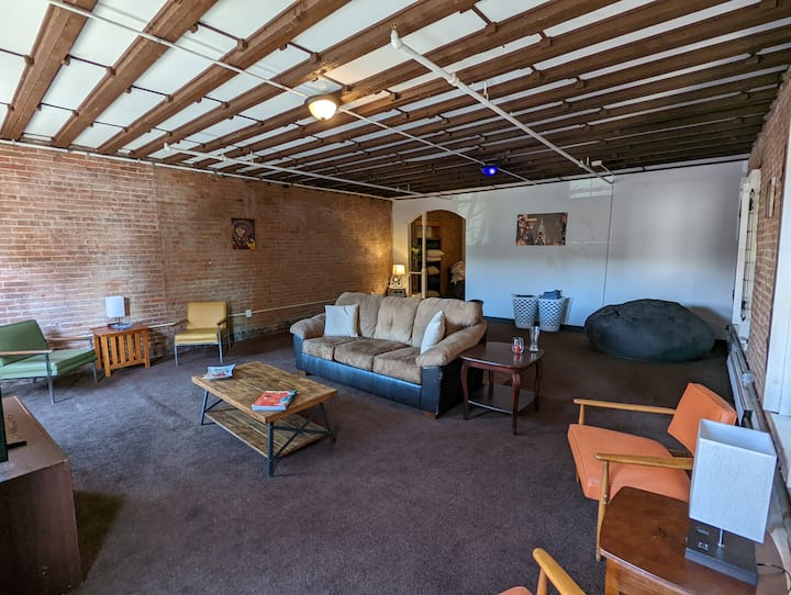 Eclectic 3 Bedroom In Historic Armory Square - Syracuse, NY