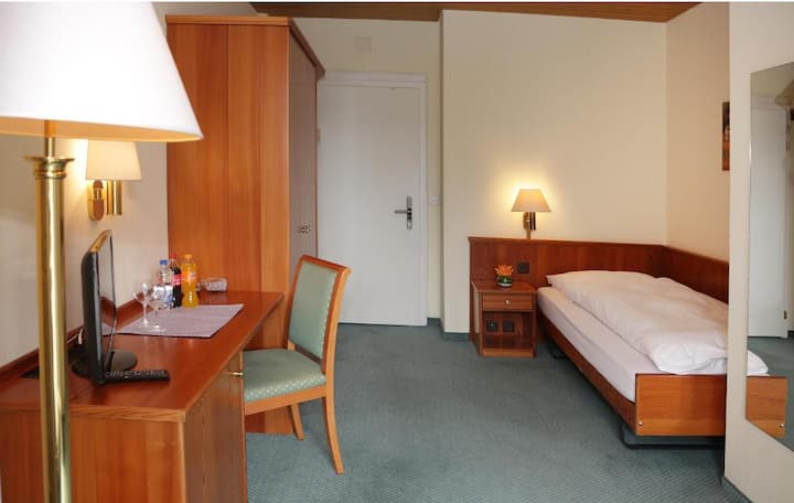 Hotel Derby Davos - Single Room, Main Wing - Davos